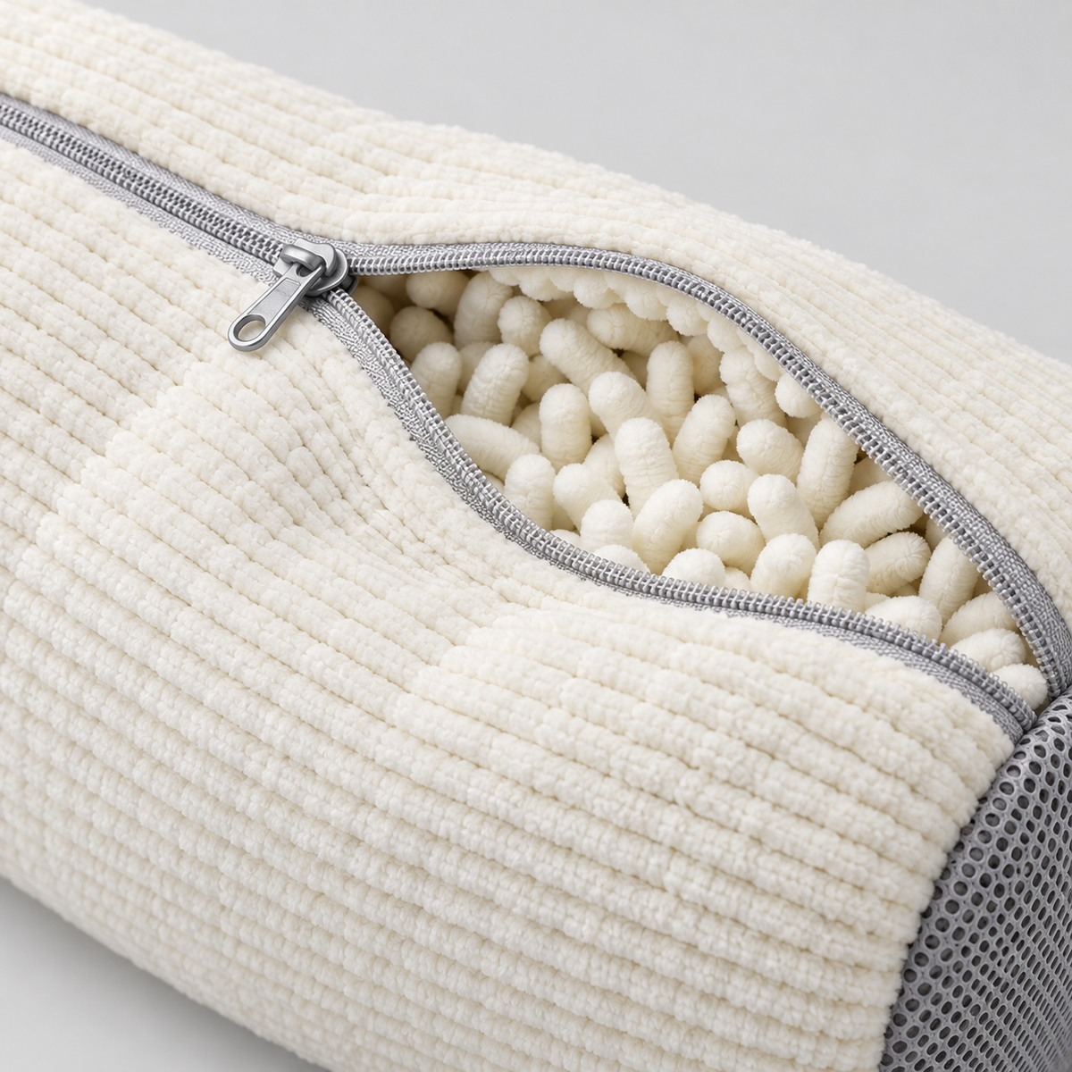 CloudWash Shoe Bag in White — view 3